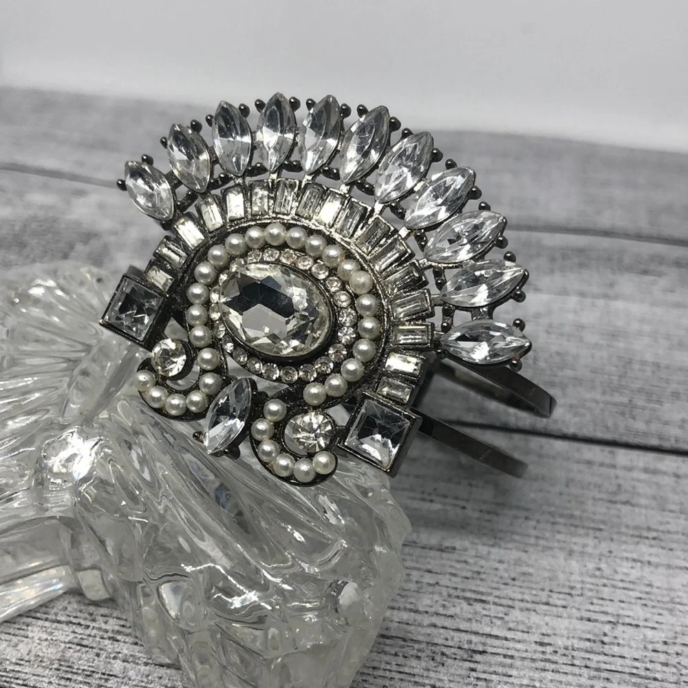 Retro style baguette and faux pearls statement bracelet art deco vibes.